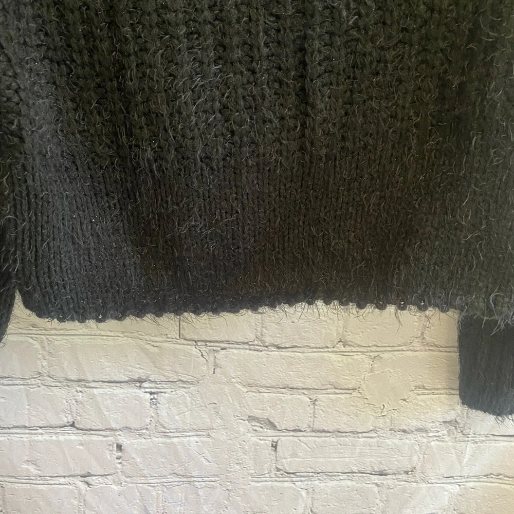 5/$20 Miracle USA Black Fall Wide Neck Cropped Fuzzy Knit Sweater Wmns Size M/L - Picture 4 of 8